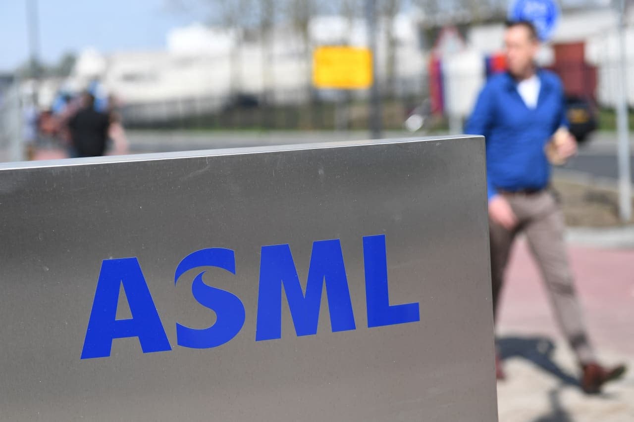 ASML is kicking off tech earnings. Here’s what to expect from Europe’s biggest semiconductor supplier.