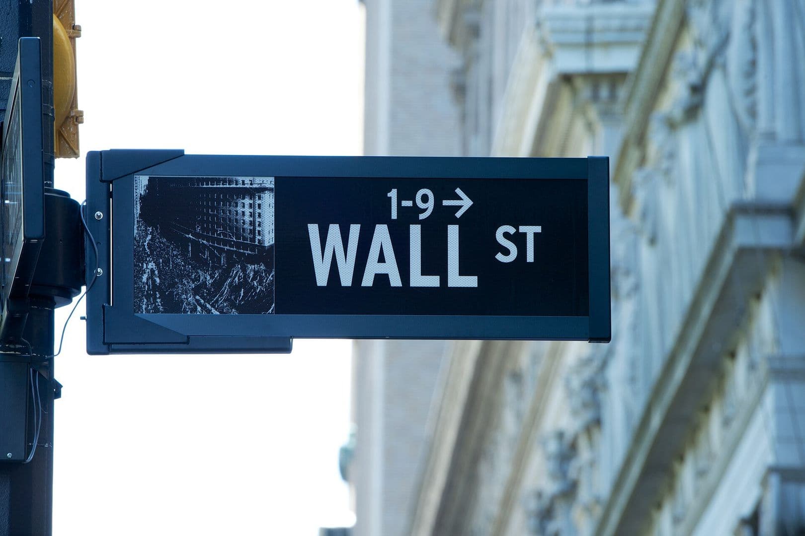 Crypto IPO market stalls as capital rotates to AI and macro uncertainty weighs