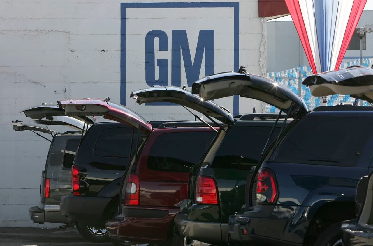 GM’s stock bounces back as revenue grows for the first time in over a year
