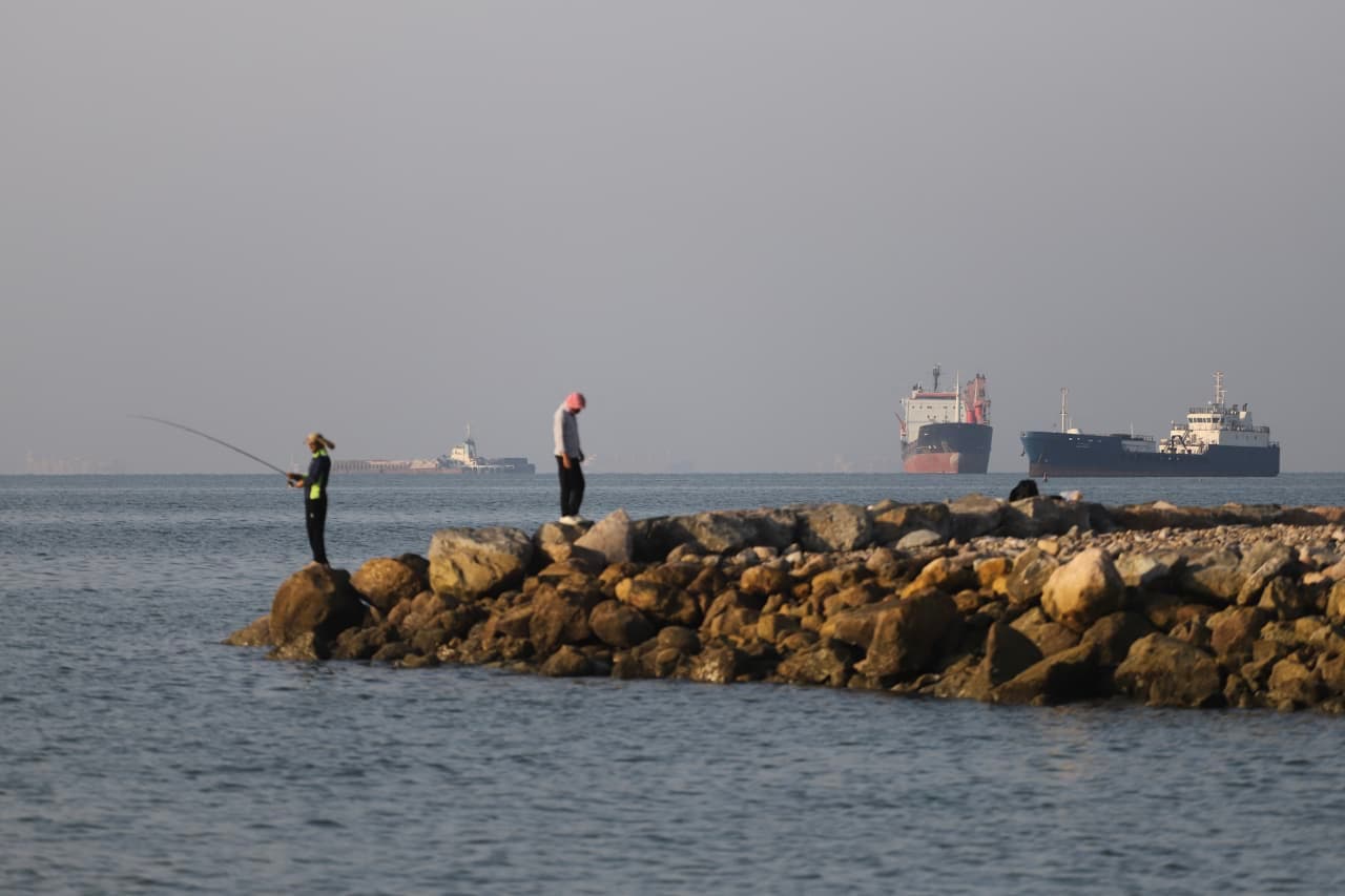 Oil prices pare gains in wake of report that Iran won't restore Strait of Hormuz to prewar levels