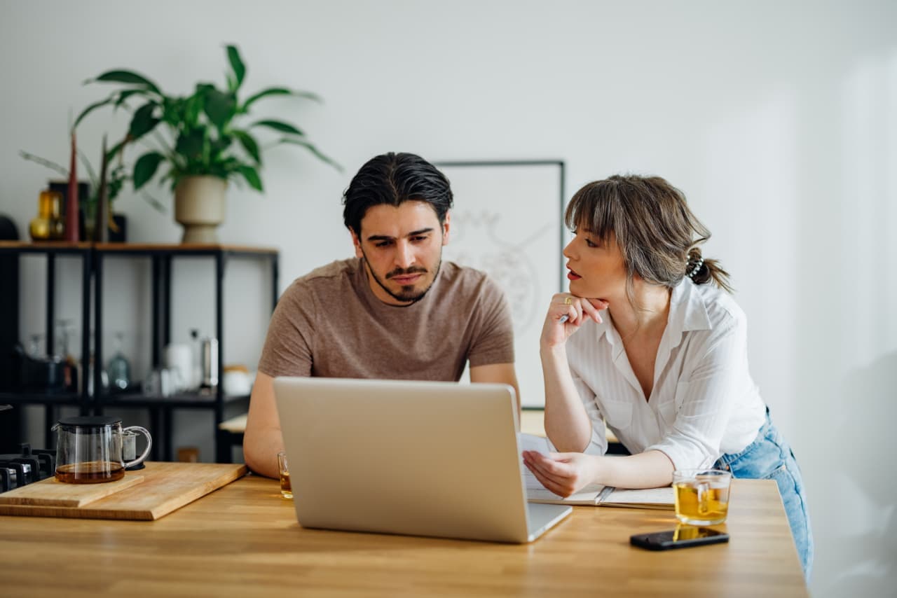 How coordinating 401(k) contributions with your spouse can unlock thousands in retirement wealth