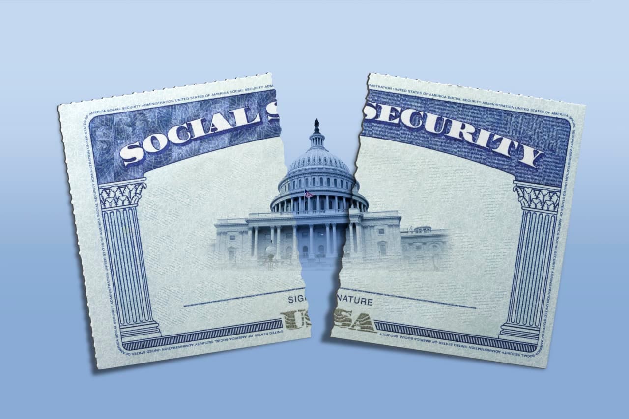 Social Security is facing a 22% cliff — 4 ways to build an income stream Washington can't touch
