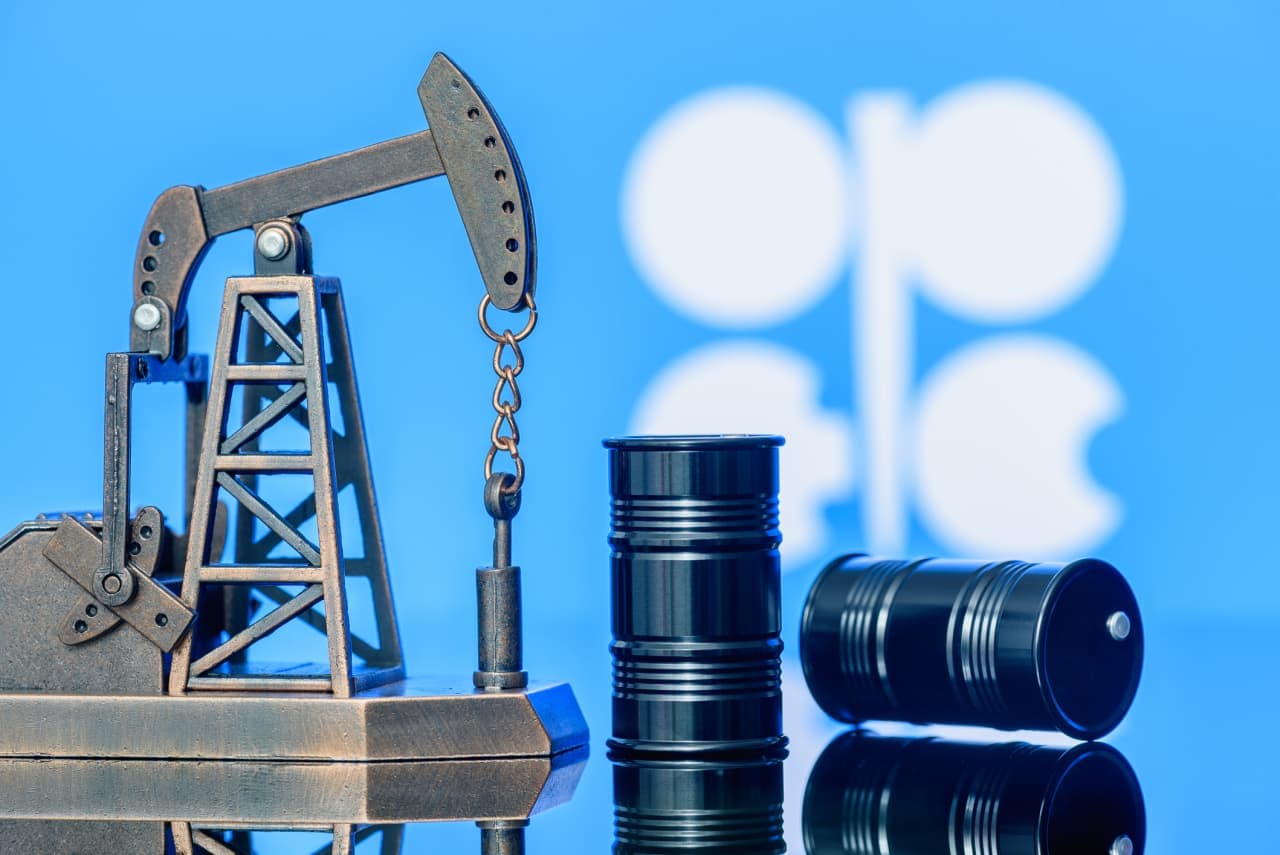 A world rejecting OPEC controls could usher in oil below $50 a barrel