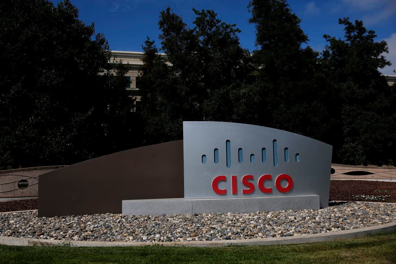 As semis sell off, rattled investors should heed last millennium’s lesson from Cisco Systems