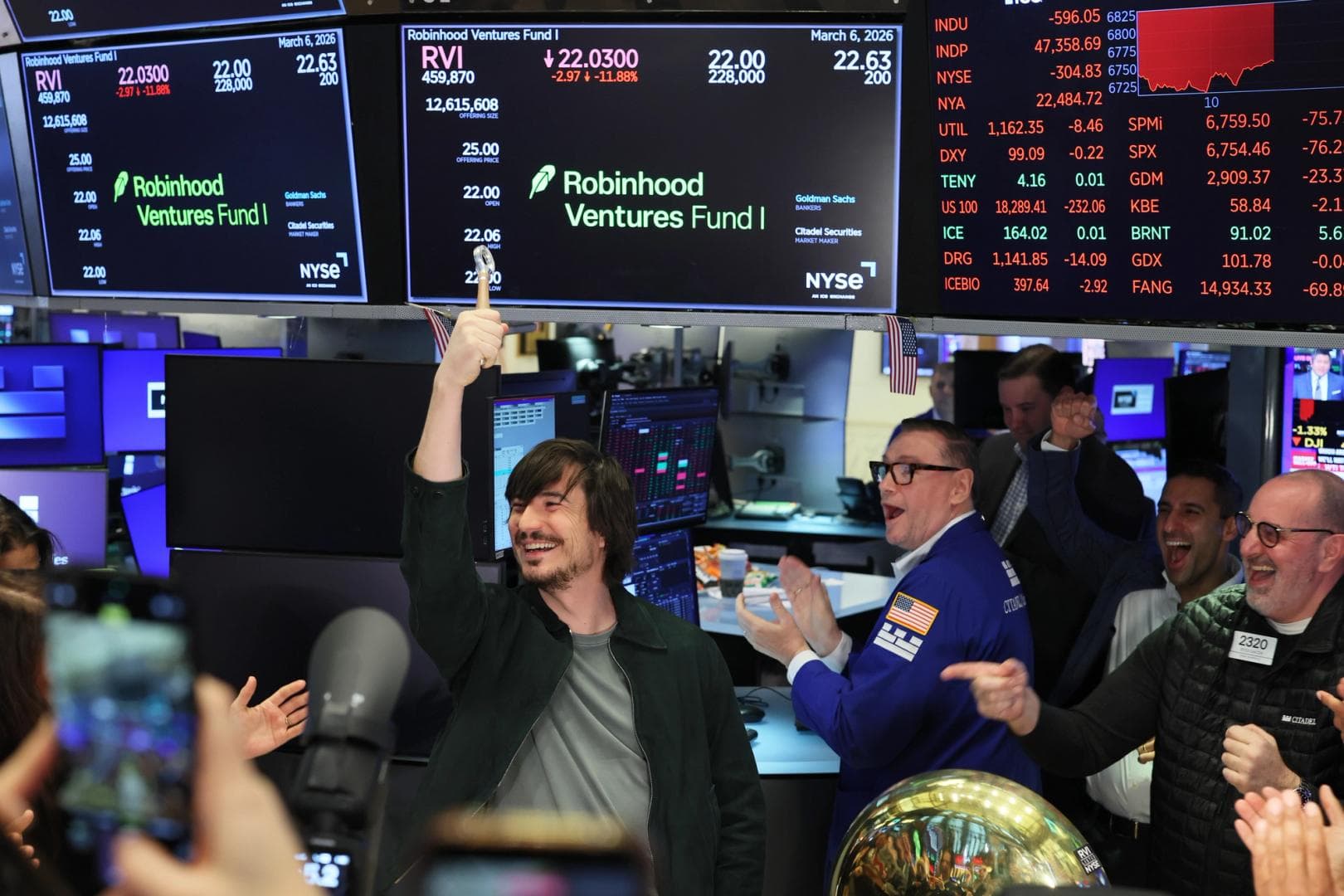 Inside Robinhood’s high-stakes bet to onboard 10 million casual users onto decentralized finance