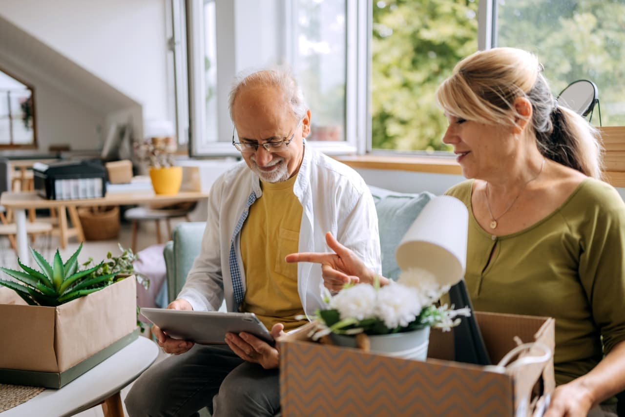 The No. 1 decision for aging retirees: Stay at home or move into a senior community?