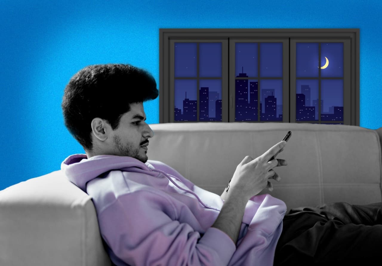 Gen Z stays home almost every weekend because going out isn’t worth the money