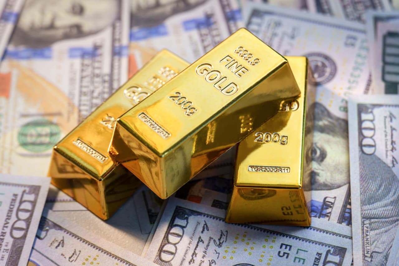 Gold’s $4,000 skirmish continues as it eyes worst quarter in 13 years