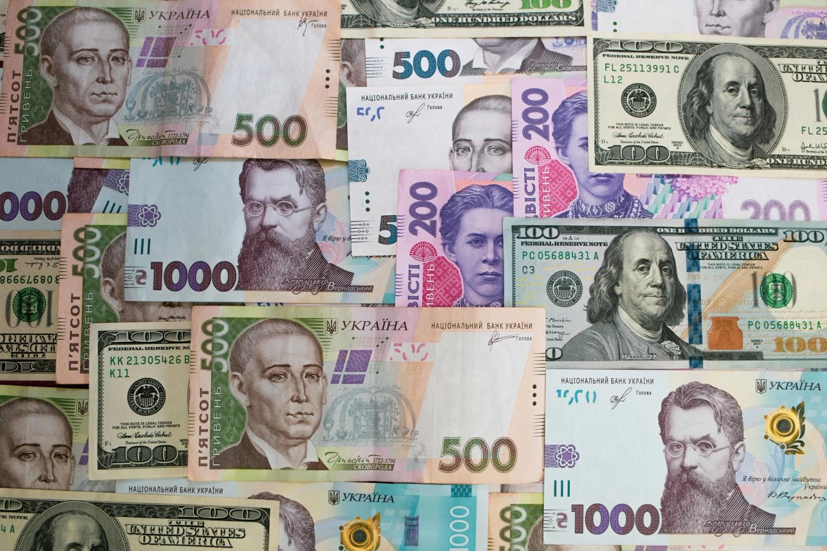 Crypto trader applies legendary HODL strategy to EUR/USD forex bet