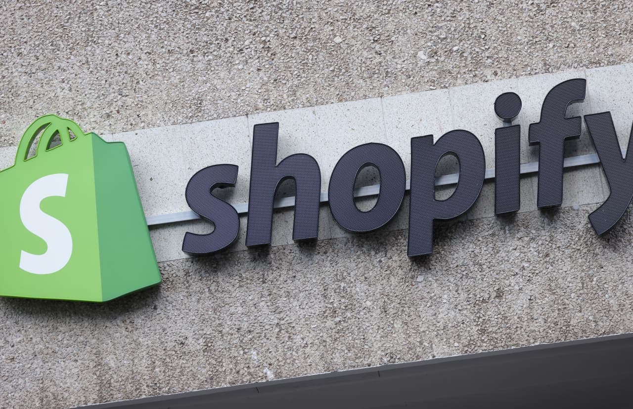 Shopify’s stock heads for best day in a year after the company ‘left no doubt’ about its growth trajectory