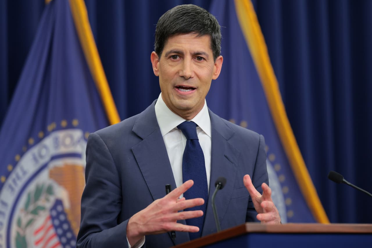 Prepare for the Fed to undo rate cuts that stabilized the economy, expert cautions