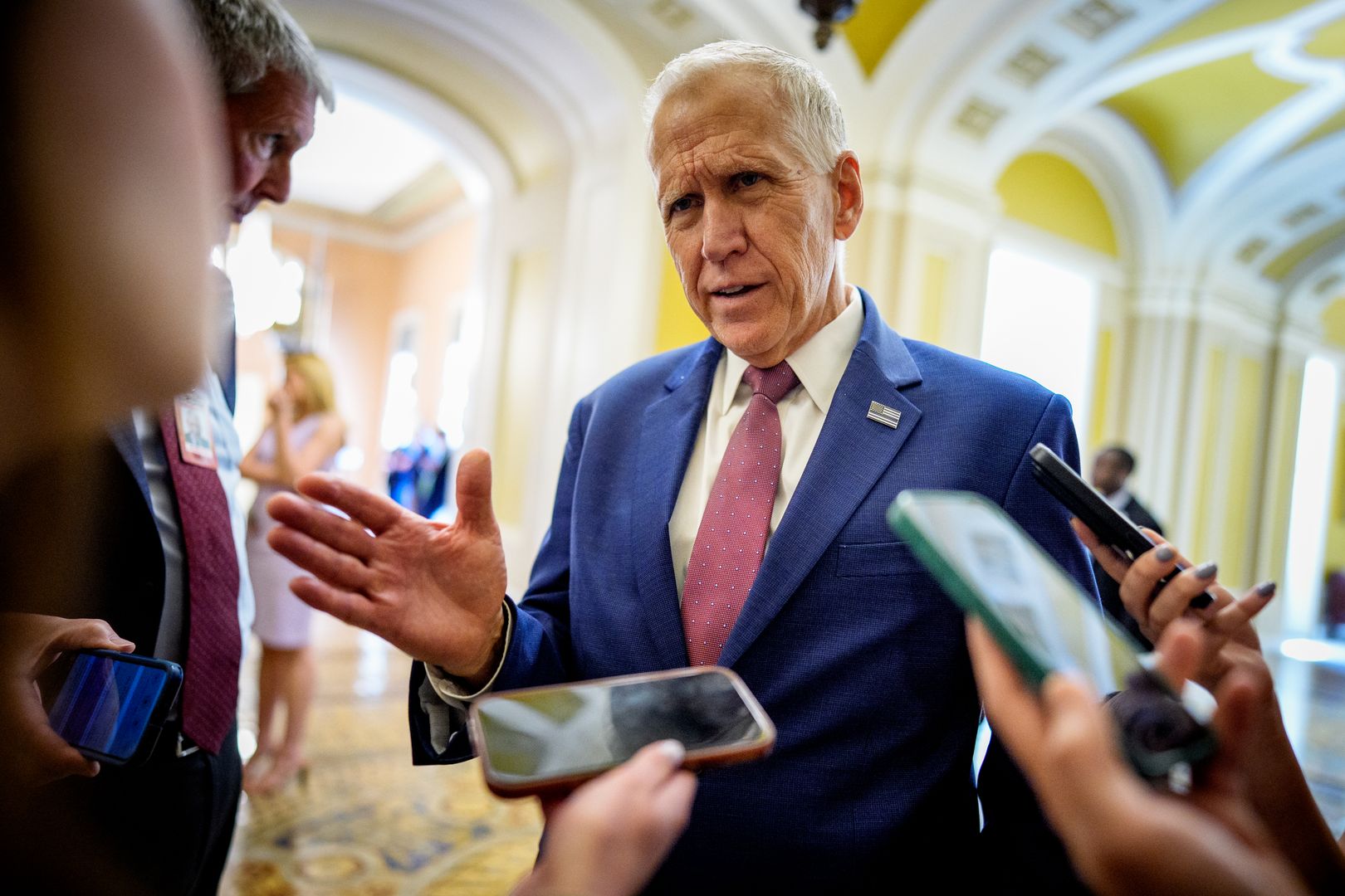 Senators said to hatch idea to toughen Trump's concession on Clarity Act's crypto limits