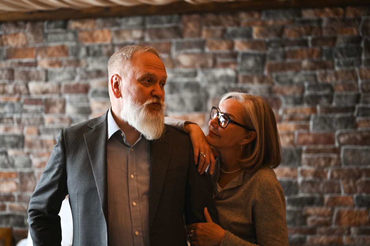 I’m 67 with a $140,000 pension. Should I wait until 70 to claim Social Security so my wife gets more?