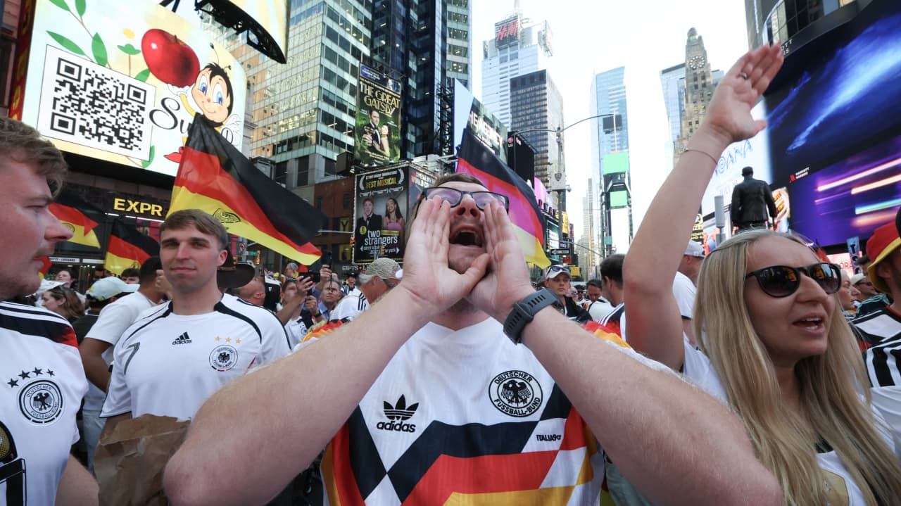 Here are five themes Wall Street left behind while chasing a single trade