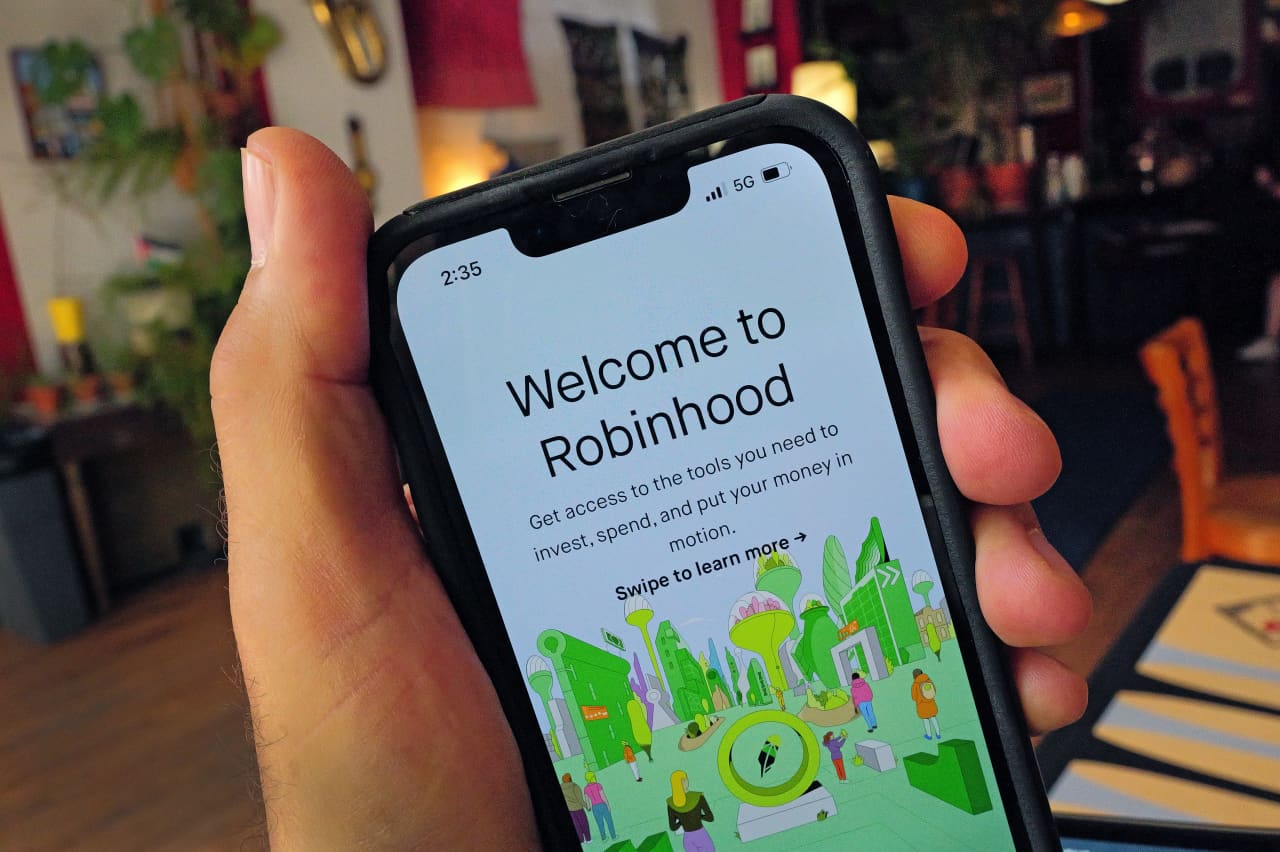 Robinhood puts up record revenue as volatility drives a trading bonanza