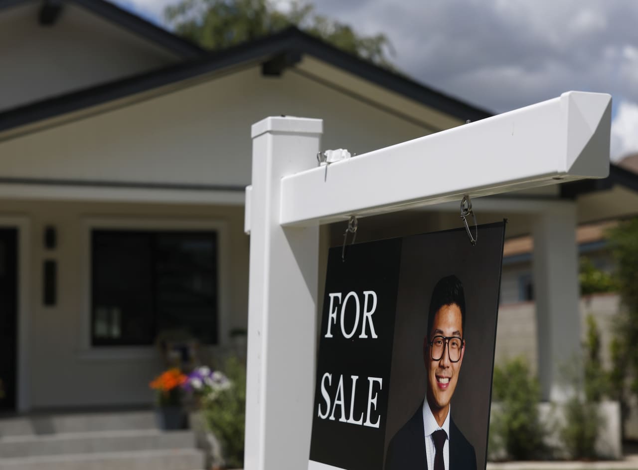 Home prices hit a new all-time high this summer
