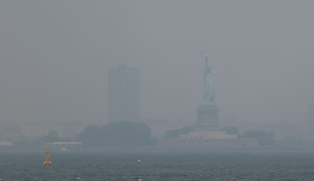 These cities are blanketed with wildfire smoke. Here’s what to know about bad air quality.
