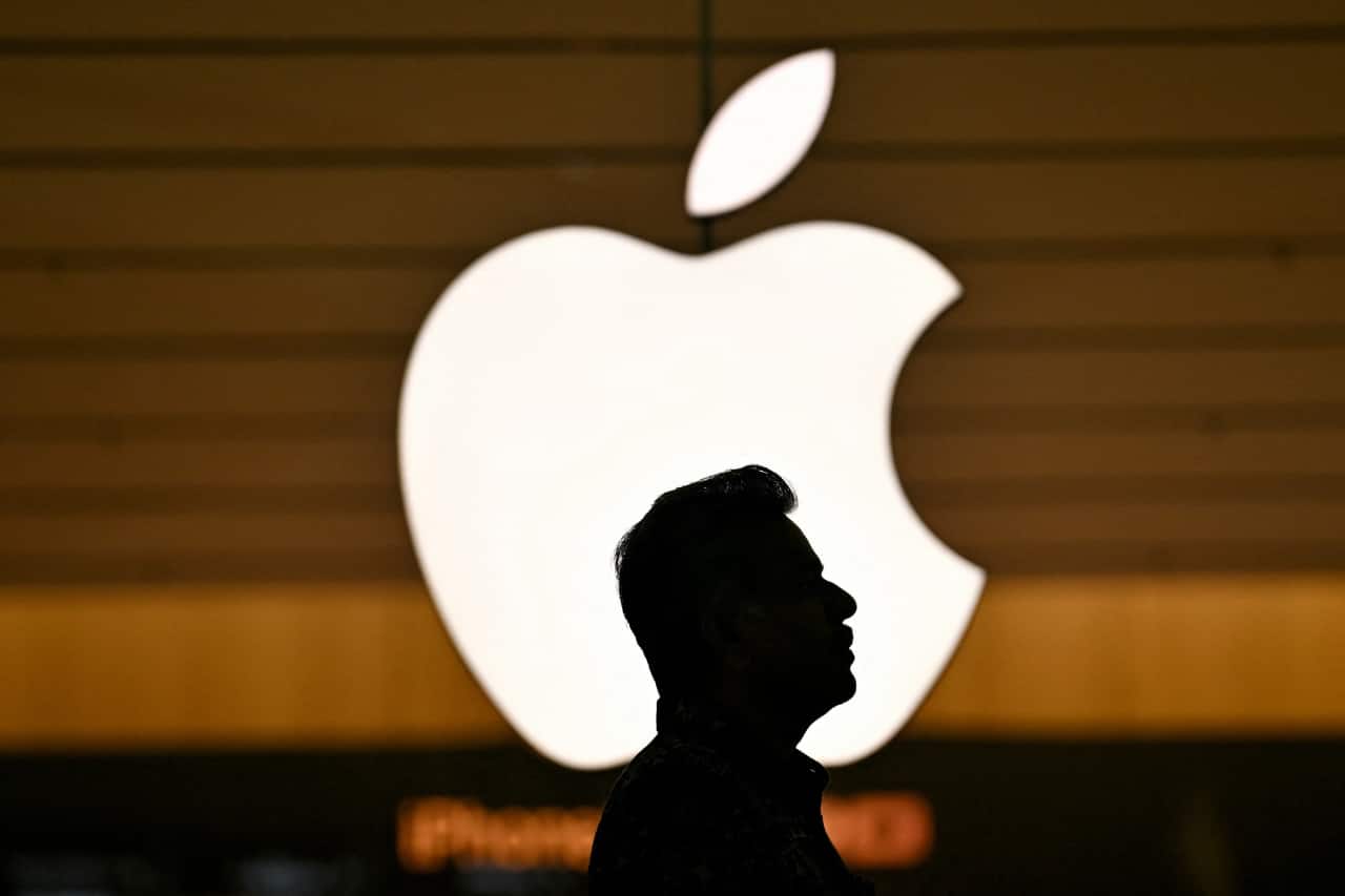 Apple is closing in on Nvidia as it looks to reclaim title of largest U.S. company