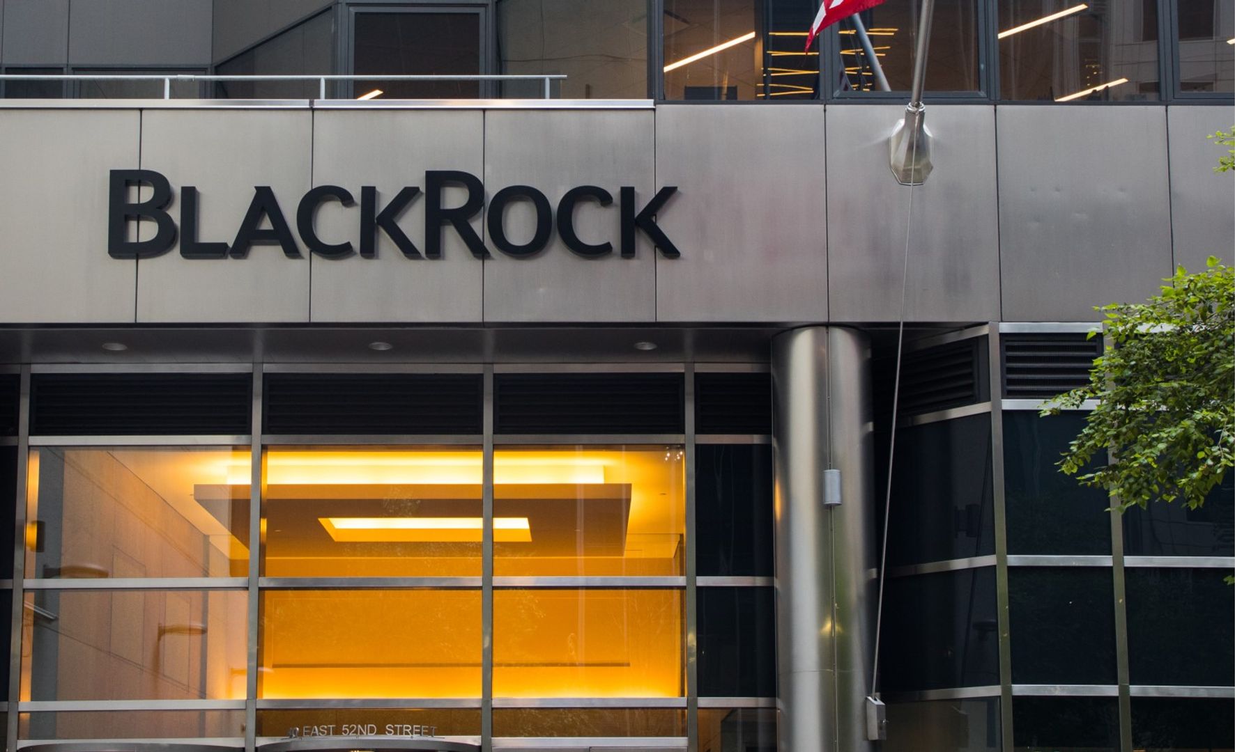 BlackRock files to list its bitcoin income ETF, with expected debut next week
