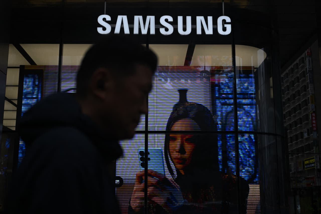 A week of wild volatility for Korean stocks brought to a rousing finale by reports of Anthropic-Samsung deal