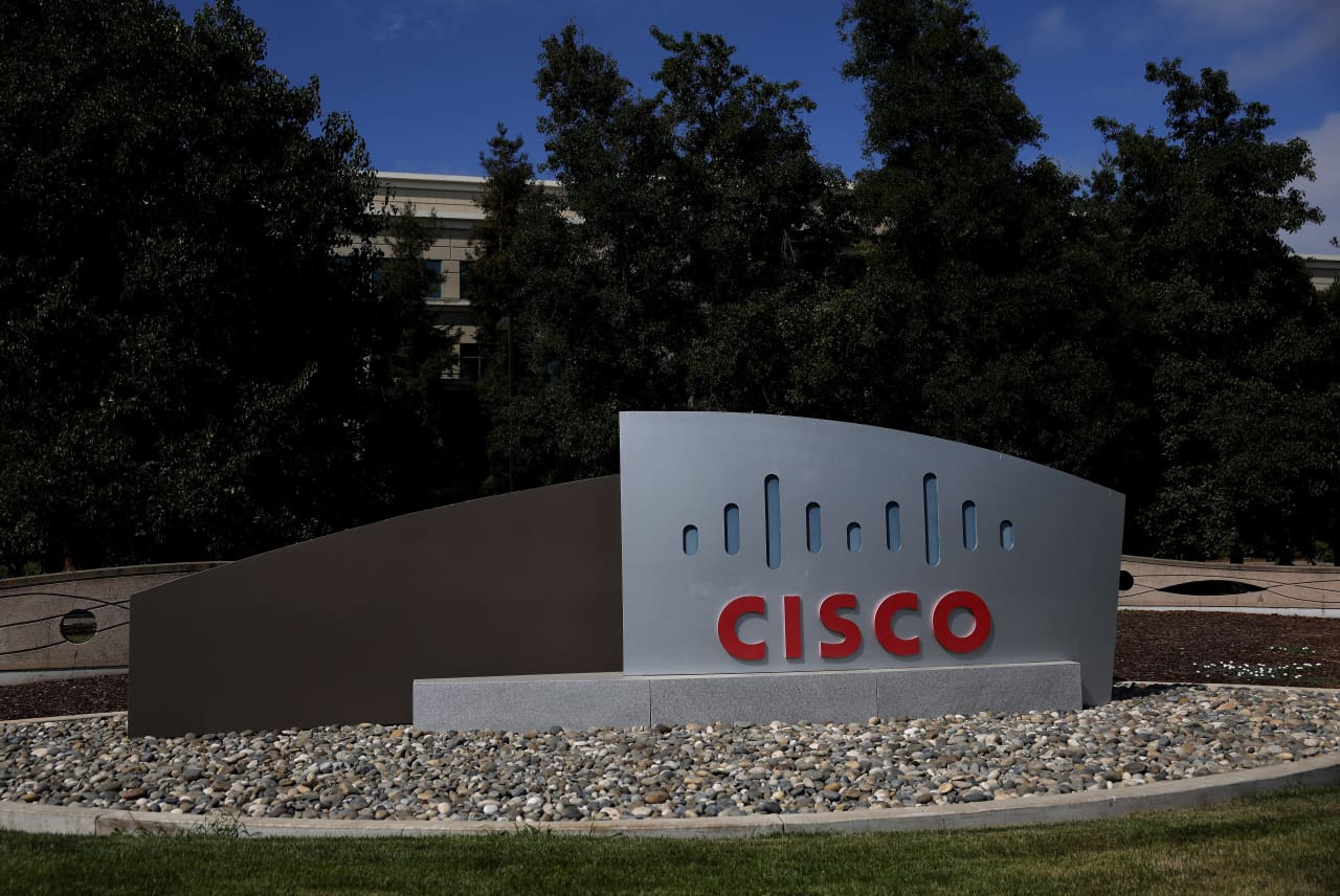 As semis sell off, rattled investors should heed last millennium’s lesson from Cisco Systems