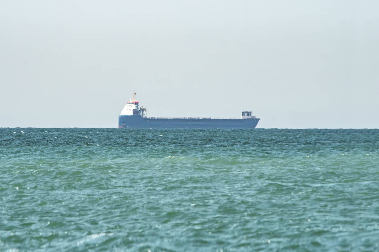 Oil prices rise as the U.S. cancels Iran’s license to sell oil