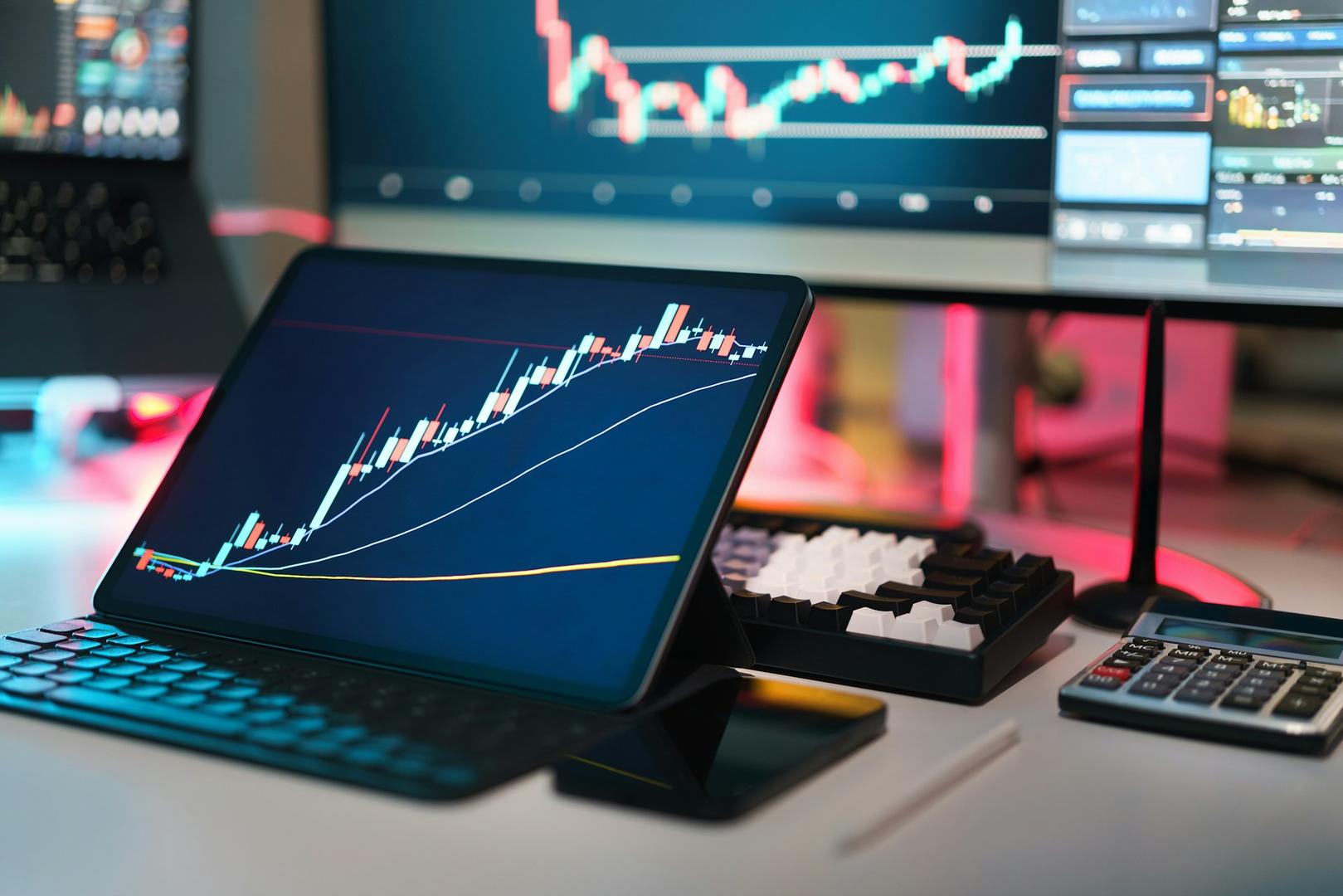Live markets: Bitcoin, ether ETFs draw inflows as majors rise as much as 5%