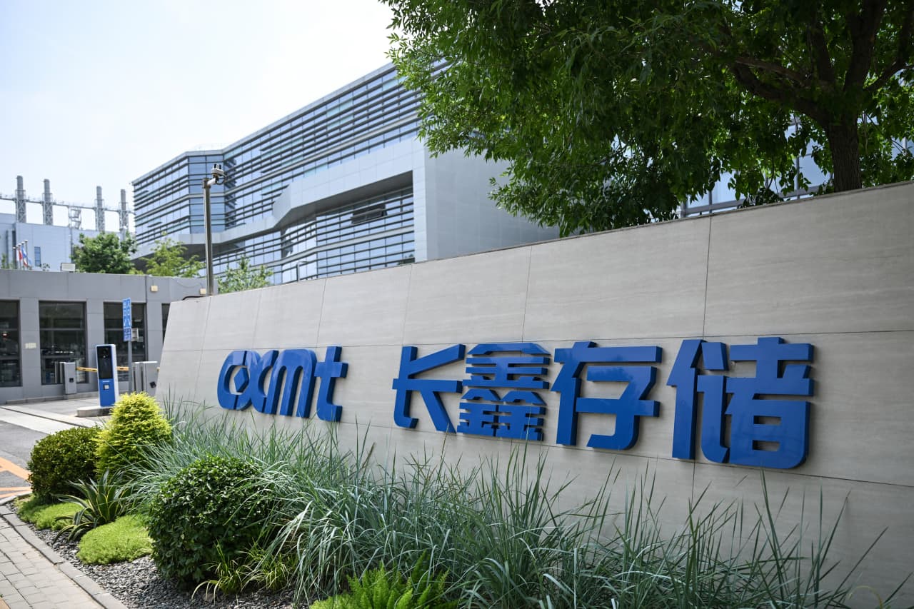 Fivefold increase for Chinese chip maker CXMT in Shanghai debut