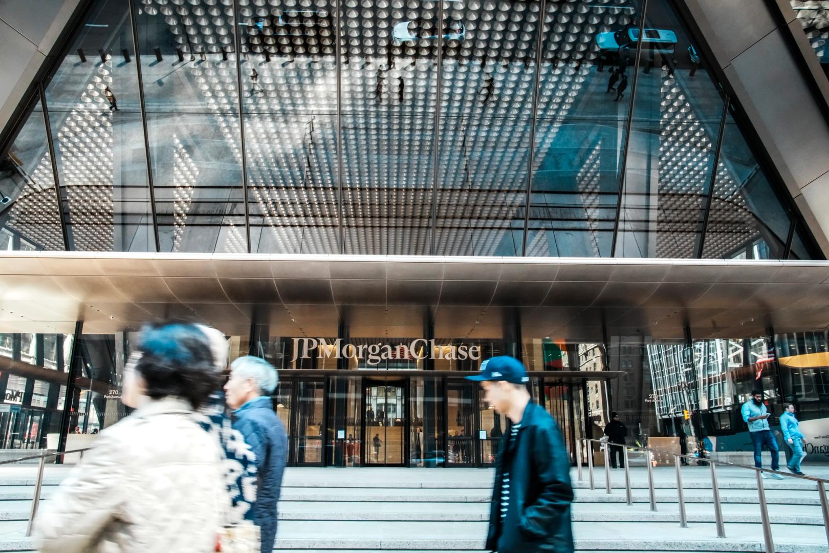 JPMorgan backs U.S. crypto bill but warns of risks in digital asset framework