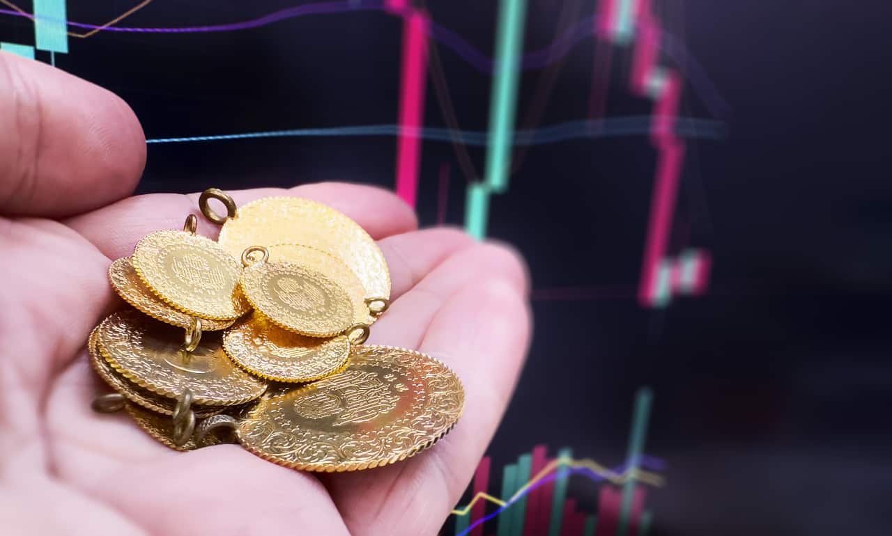 The great gold myth: Why the precious metal isn't the war hedge we're told it is