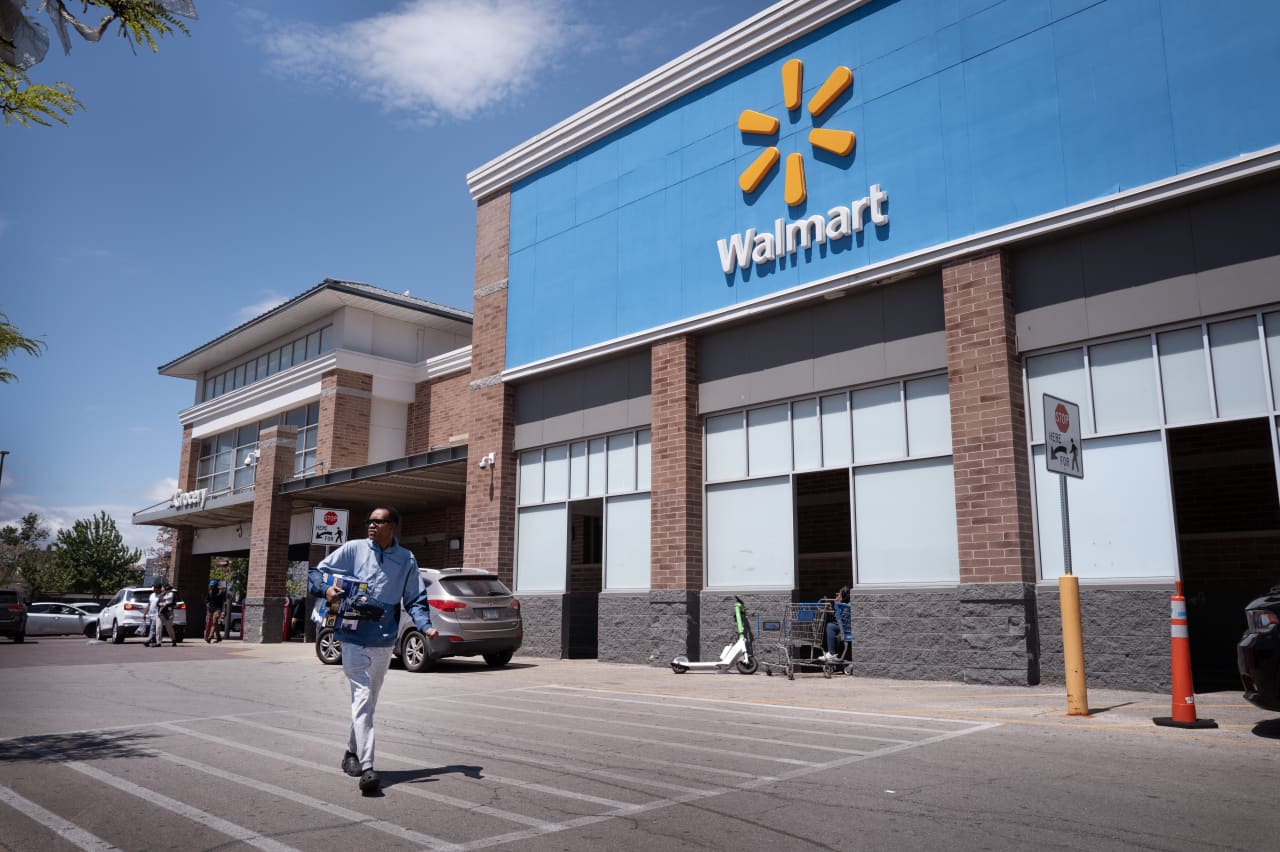 Trump calls Walmart ‘patriotic’ for cutting beef prices — in a stark change of tune